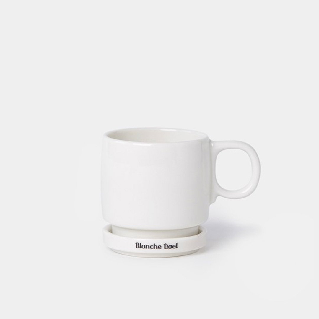 Verzamelaars kop en schotels Cabinet cups | La Vitrine de Caroline Verzamelaars kop en schotels Cabinet cups | La Vitrine de Caroline